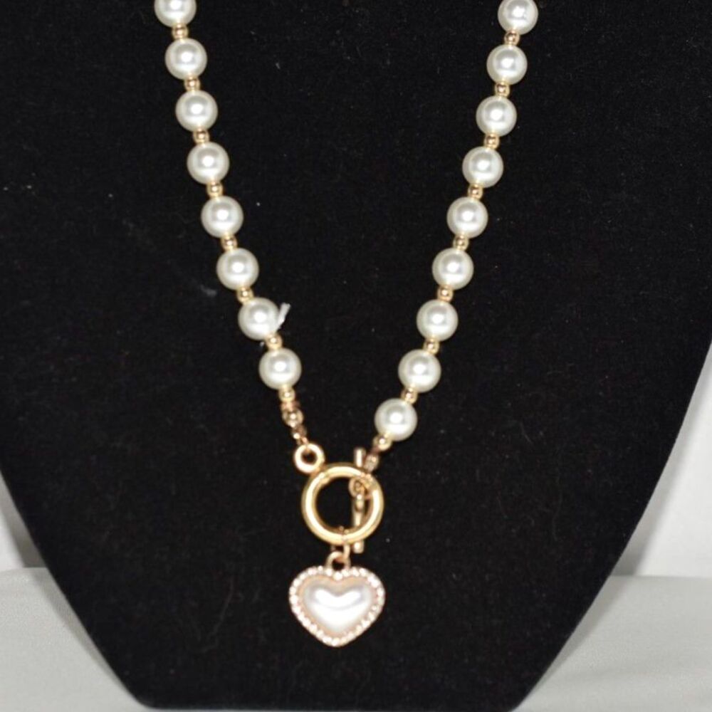 Glamorous Rhinestone Accent Heart Faux Pearl Gold Tone 16" Toggle Latch Necklace